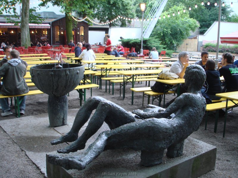 DSC06601.JPG - biergarten