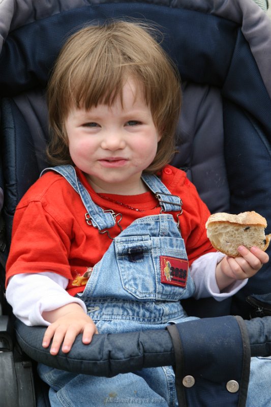 IMG_3724.JPG - Bertha mit Brot