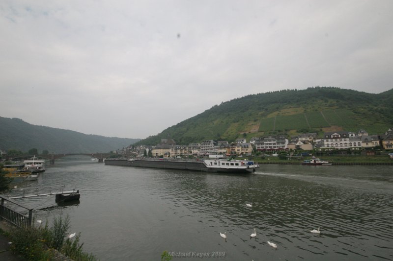 IMG_4044.JPG - River boats on Mosel at Cochem