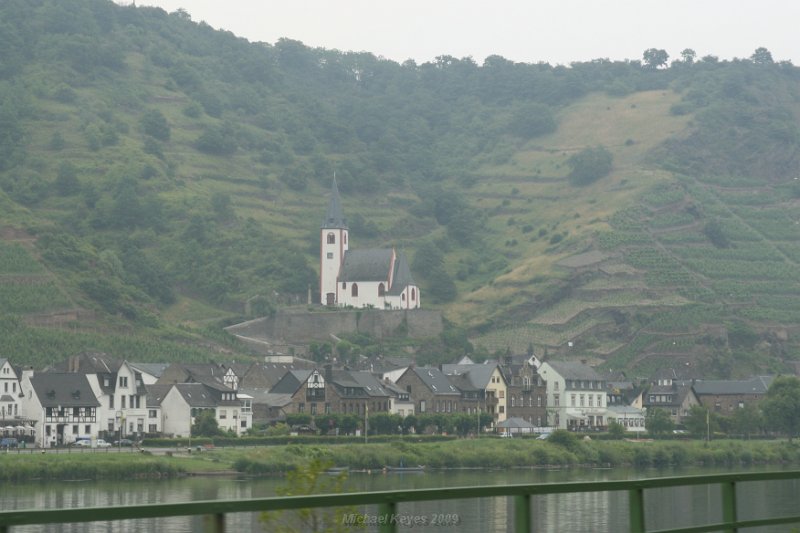 IMG_4443.JPG - Leaving Cochem