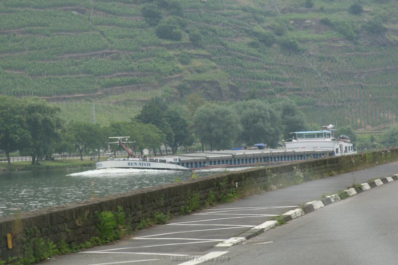 IMG_4454.JPG - Crossing the river toward Alken for Dinner