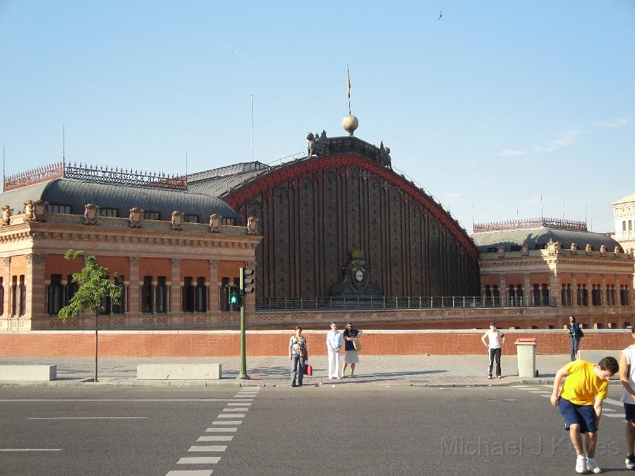 DSC01710.JPG - Madrid train Station