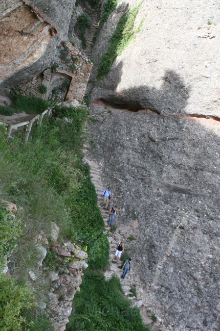 IMG_5757.JPG - Large stairway down, small people