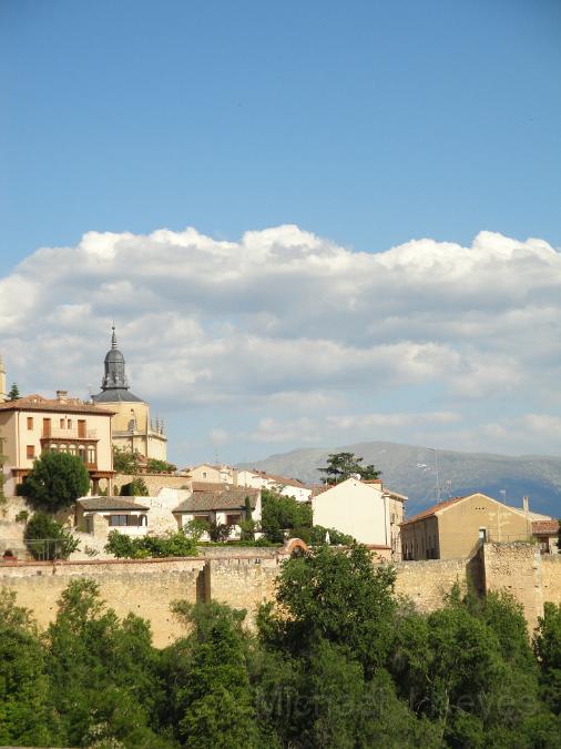 DSC01687.JPG - From the Alcazar back toward the Center of town