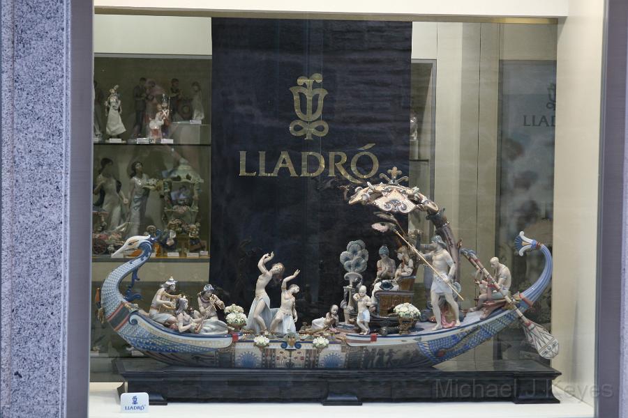 IMG_8028.JPG - LLADRO