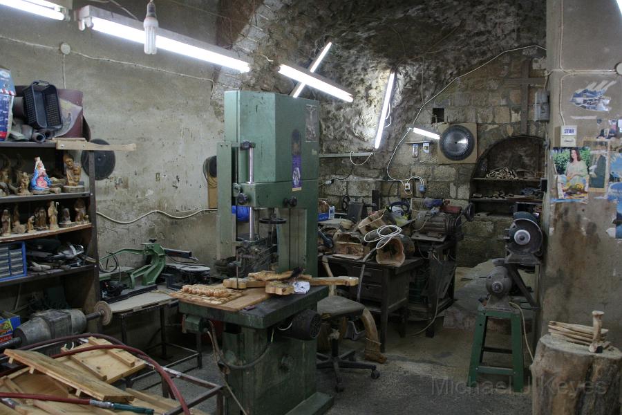 IMG_7061.JPG - Olivewood Factory