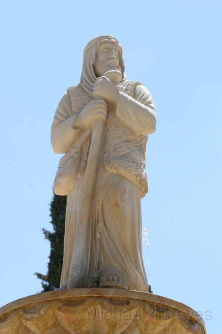 IMG_7128.JPG - Shepherd on top of Fountain