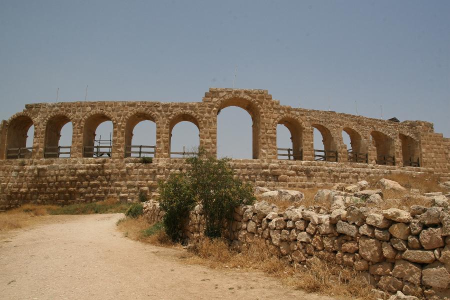 IMG_7499.JPG - Arriving at Jarash stadium