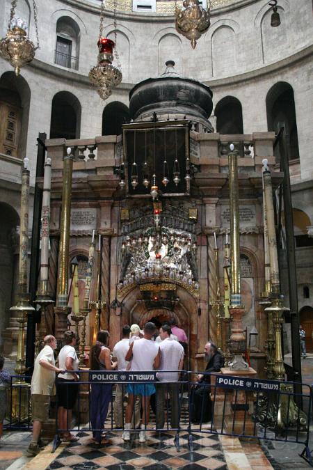 IMG_6957.JPG - Edicule, over Jesus' Tomb