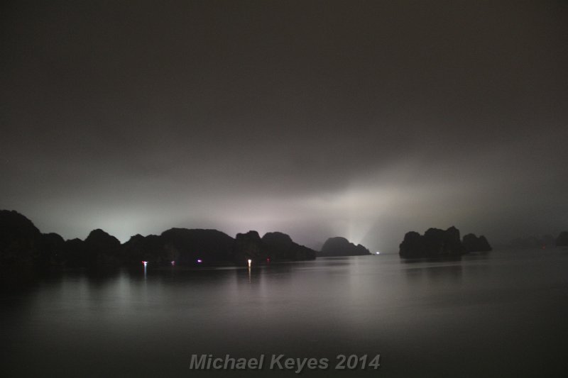 IMG_8581.JPG - Halong a Glow