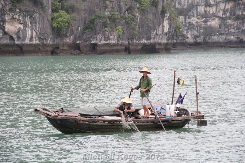 IMG_8585.JPG - Setting nets