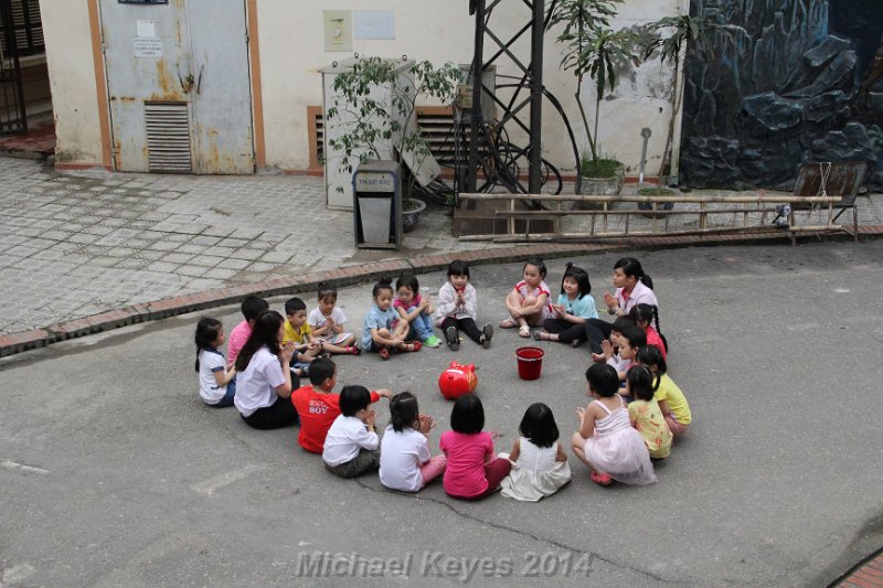 IMG_7694.JPG - St Joseph's Cathedral, Chidren in Small Groups