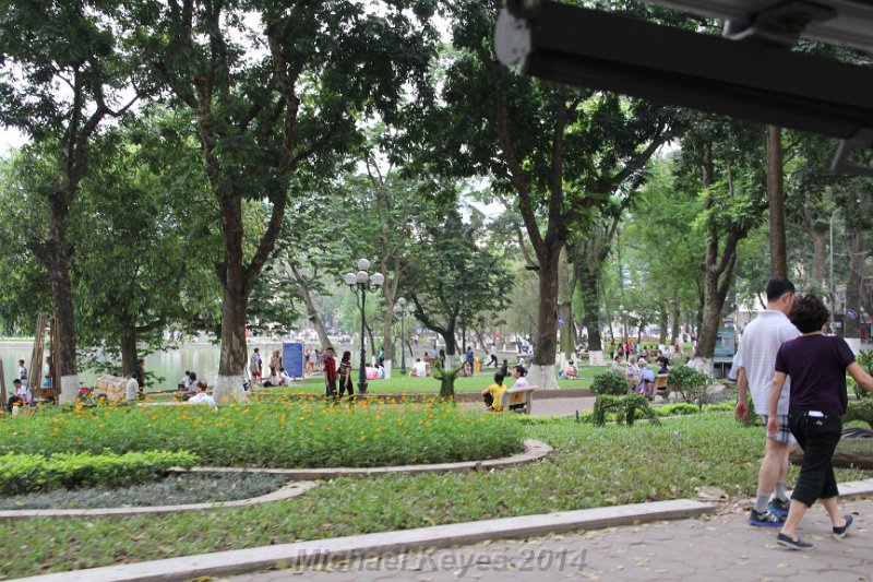 IMG_7705.JPG - Walking Around Hoan Kiem Lake