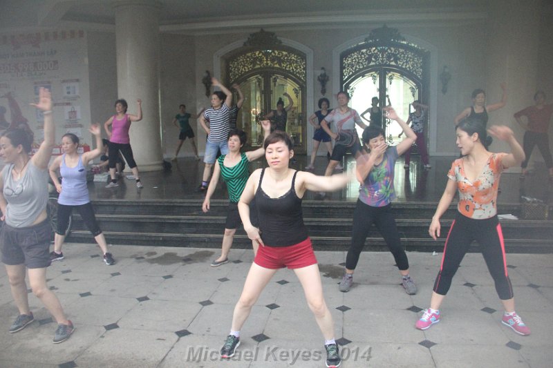 IMG_7881.JPG - Early Morning exercise at Hoan Kiem Lake