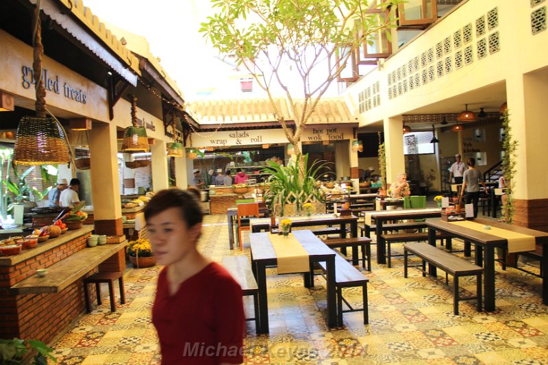 IMG_0407.JPG - Food court, Hoi An