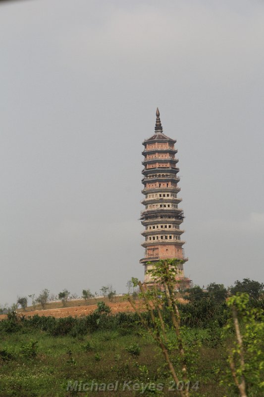 IMG_9303.JPG - Last look at the Pagoda at top