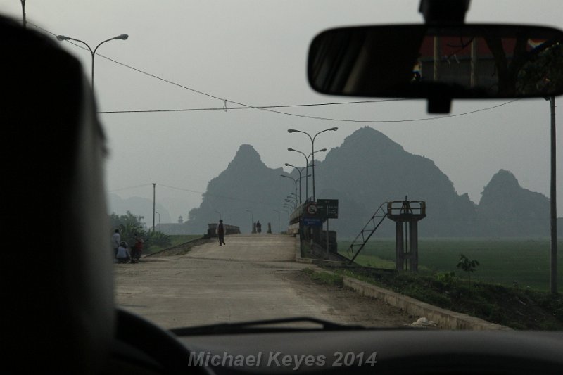 IMG_9333.JPG - Halong Bay on Land