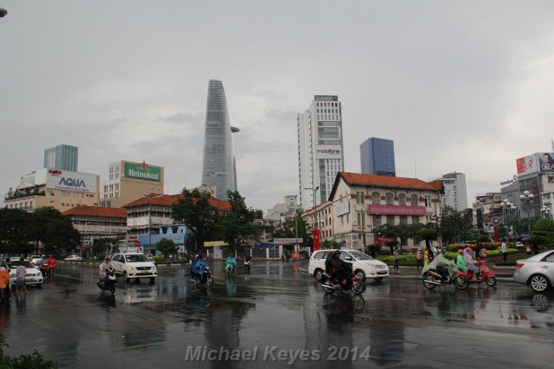 IMG_1002.JPG - Ben Tahh Market, was a nice place to get out of the rain