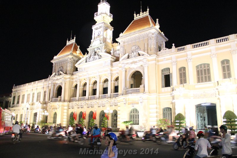 IMG_1577.JPG - Night time Saigon