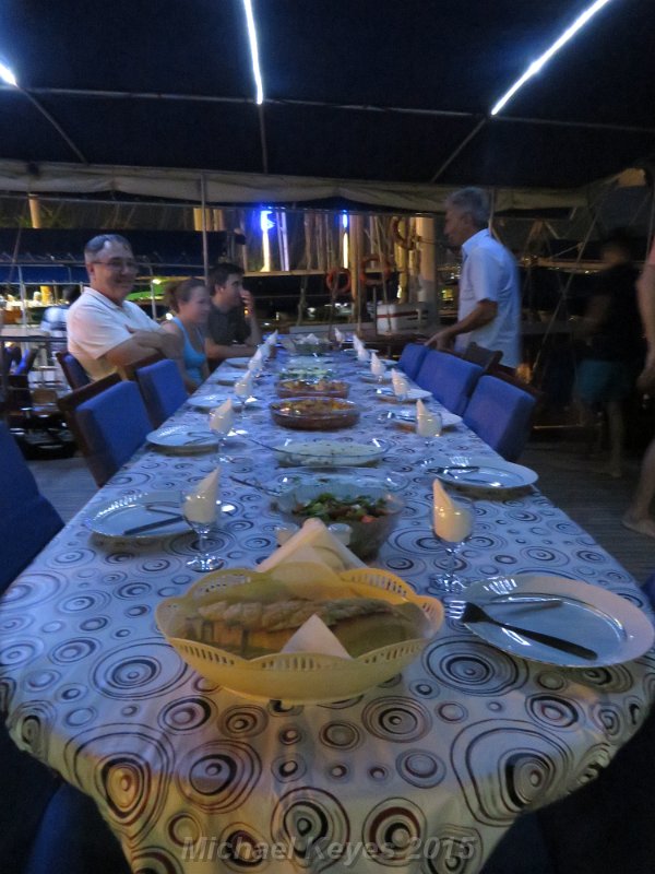 IMG_4492.JPG - Table set for dinner back on our boat!