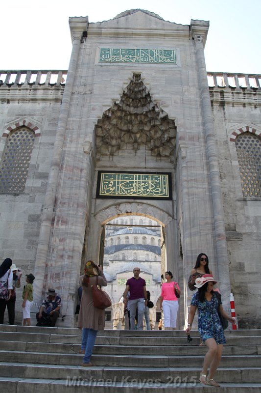 IMG_4223.JPG - Leaving the Blue Mosque