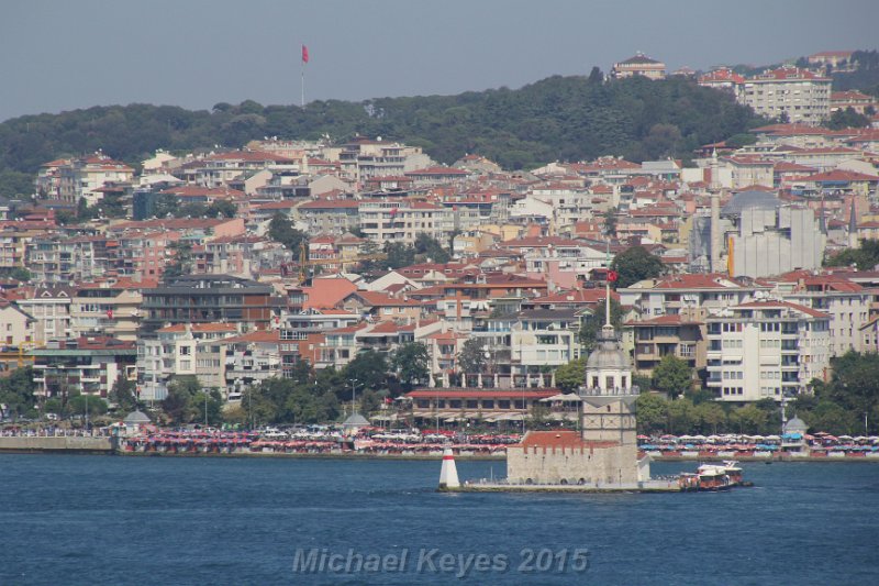 IMG_4293.JPG - The Maiden's tower on the Bosphorous