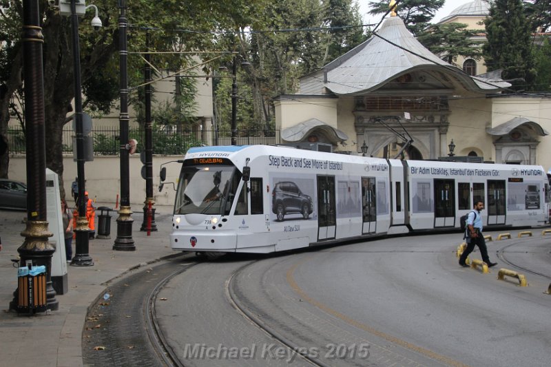 IMG_6744.JPG - Typical street tram