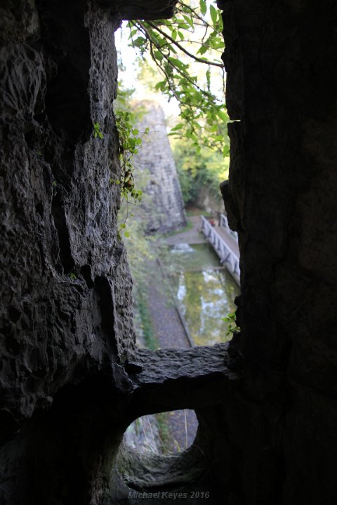 IMG_1676.JPG - Lookout on the stairs 