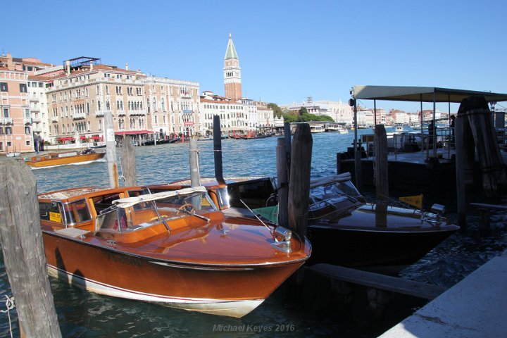 IMG_2572.JPG - My Favorite... wooden speedboats... I remember my first ride in one back in 2004 on my first trip to Italy. 