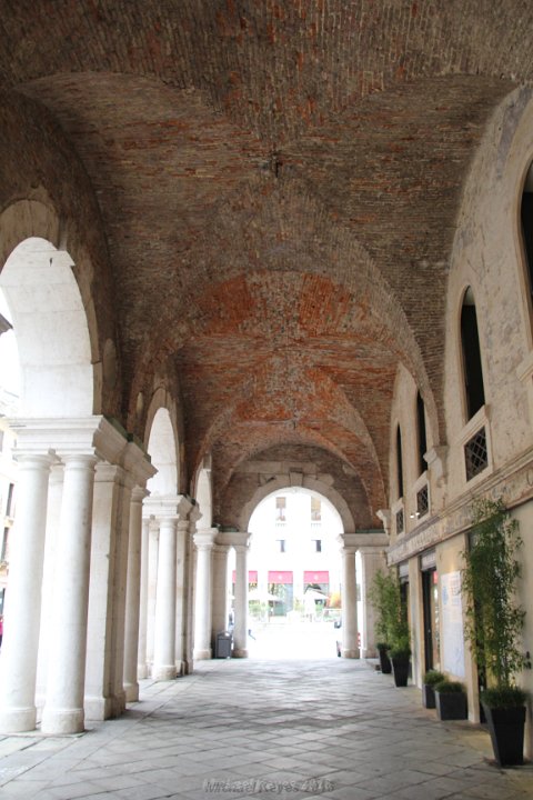 IMG_2402.JPG - Inside the Basilica Paladiana