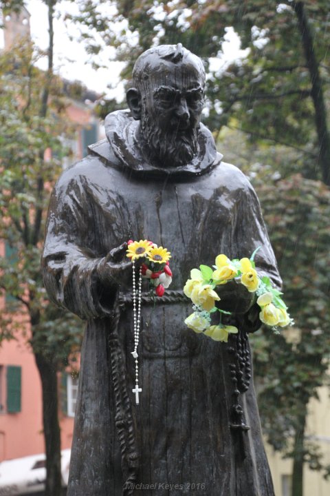 IMG_3204.JPG - Padre Pio in the Park