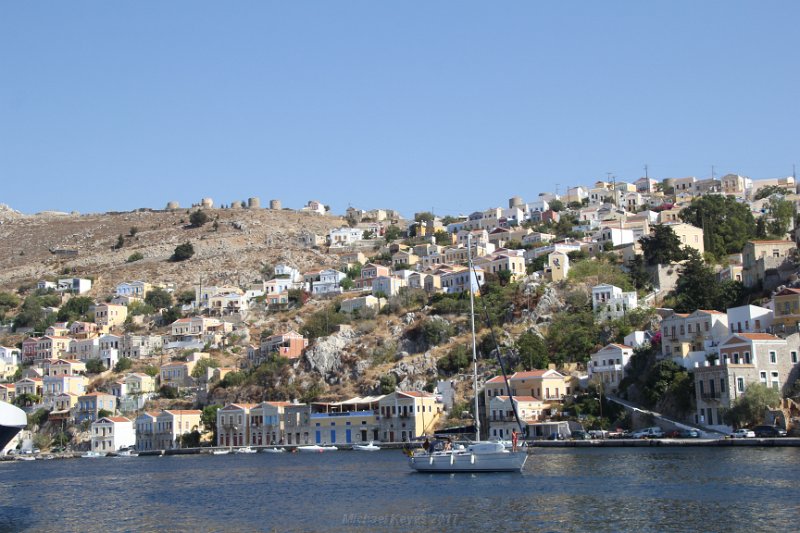 IMG_0283.JPG - Surveying the track  above Symi!