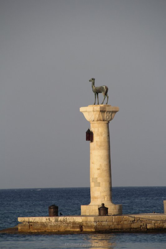 IMG_0316.JPG - Entrance to Rhodes harbor