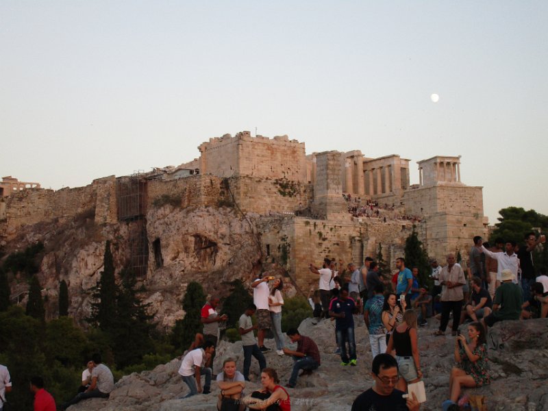 IMG_0804.JPG - Full Moon over the Acropolis. 