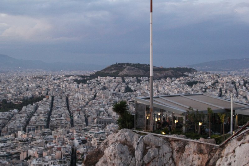 IMG_6482.JPG - Athens illuminated, The Cafe is a few steps away!