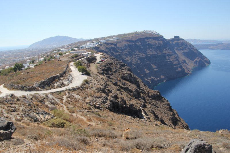 IMG_7390.JPG - From whence we came, and Skaros rock in the distance. 