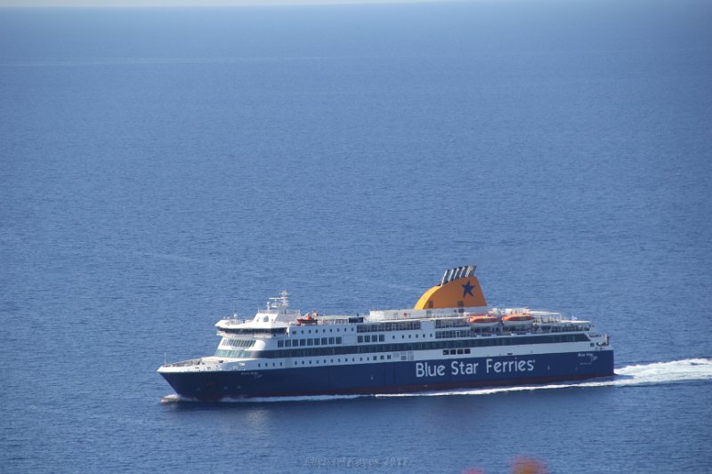 IMG_7801.JPG - Busy Ferry!